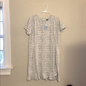 Ann Taylor NWT b/w shift dress